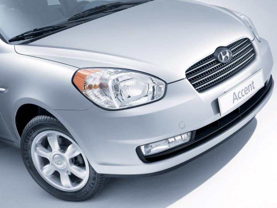  Hyundai Accent 2006 года  (фото 33 из 49)